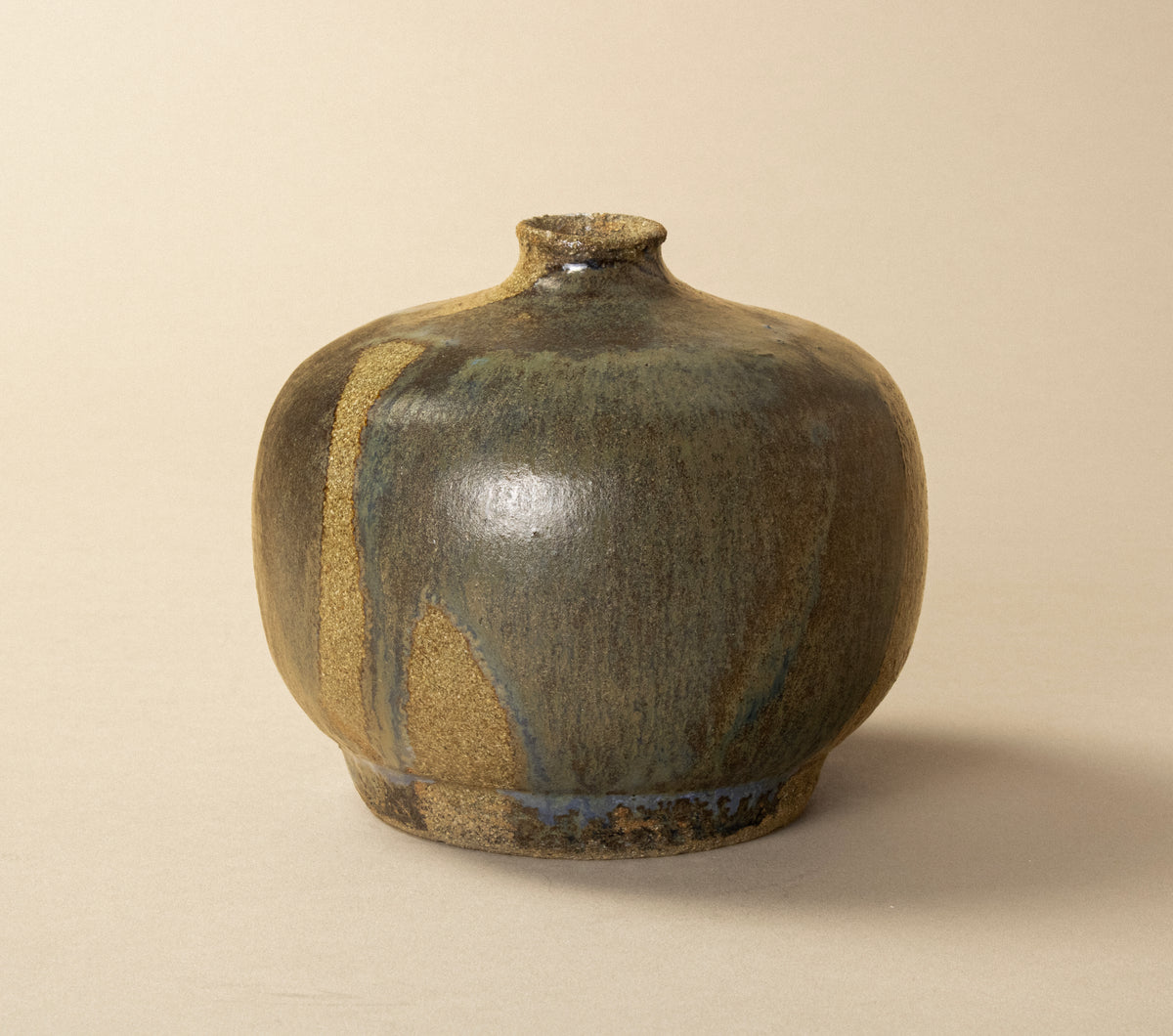 CERAMIC VASE