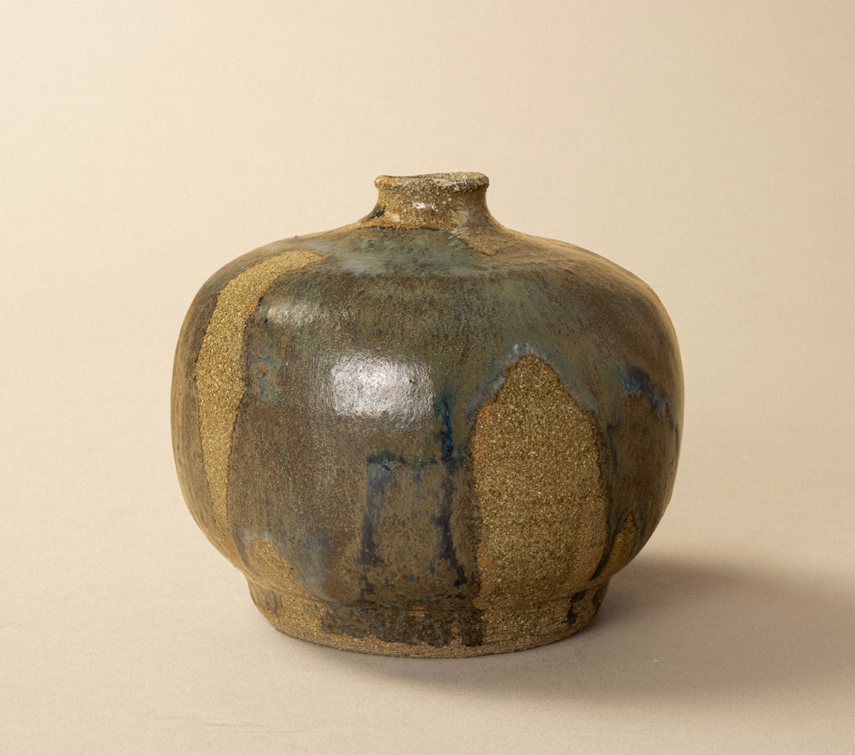 CERAMIC VASE