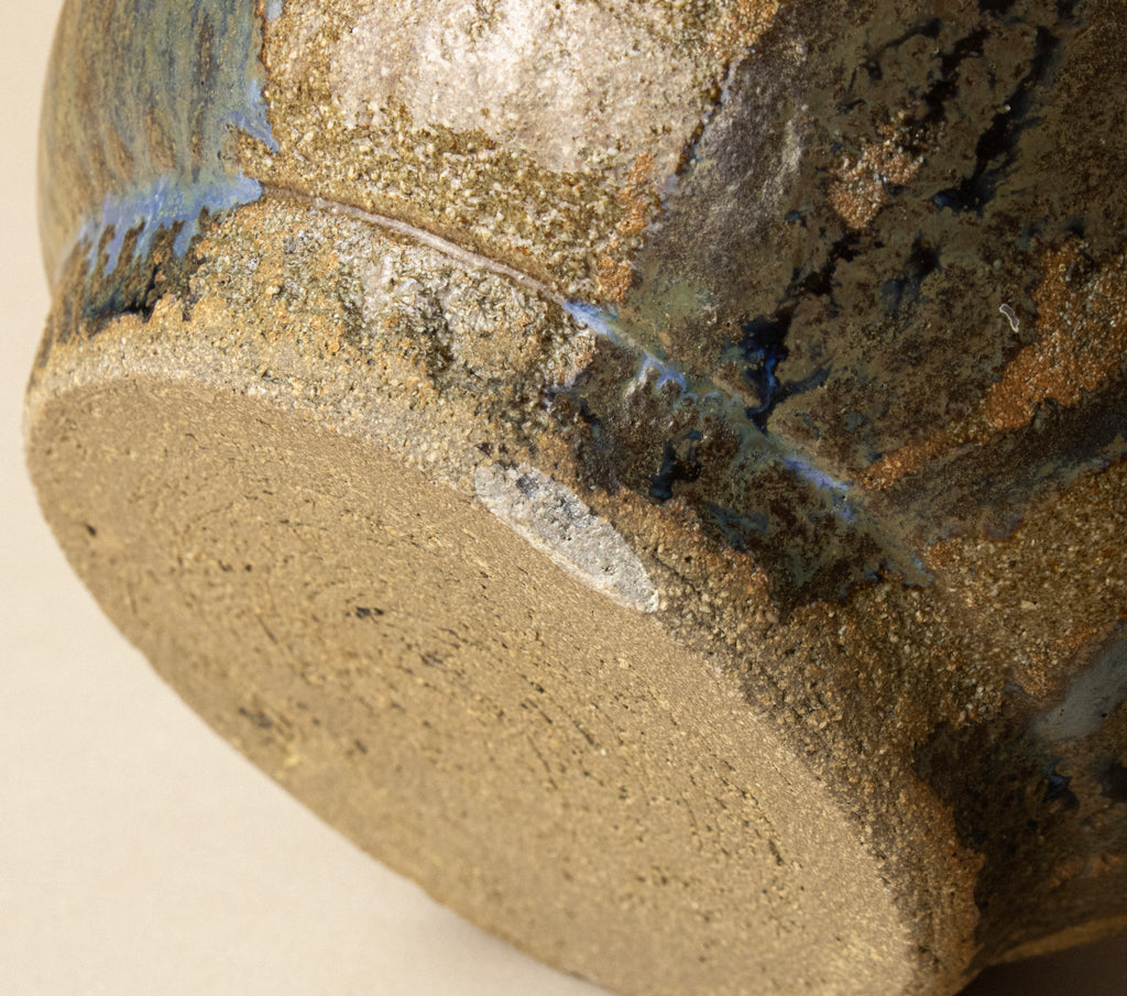 CERAMIC VASE