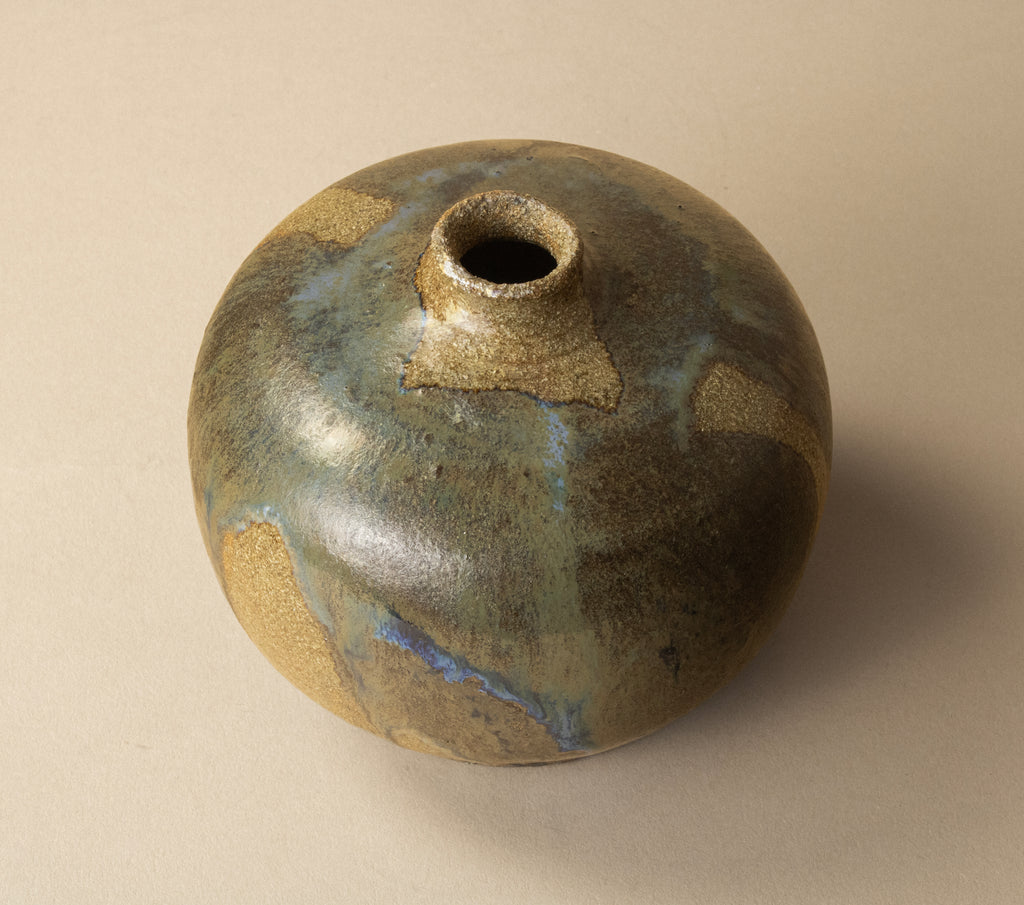 CERAMIC VASE
